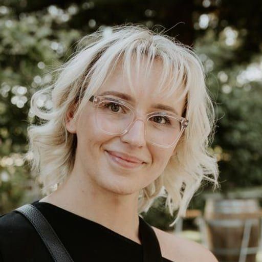 Kirsty Derby