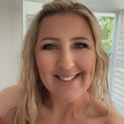 Kirsty  Burgess