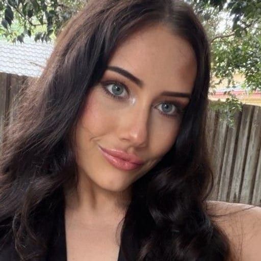 Izzy Banson